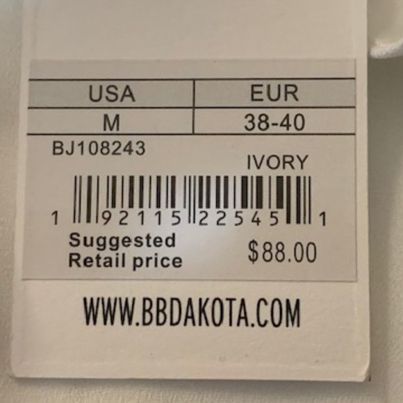 BB Dakota Women's Ivory White Lacy Deep V-Neck Button Belted Mini Dress M NWT - Picture 5 of 8